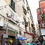 A Fenestrella E San Gregorio Armeno