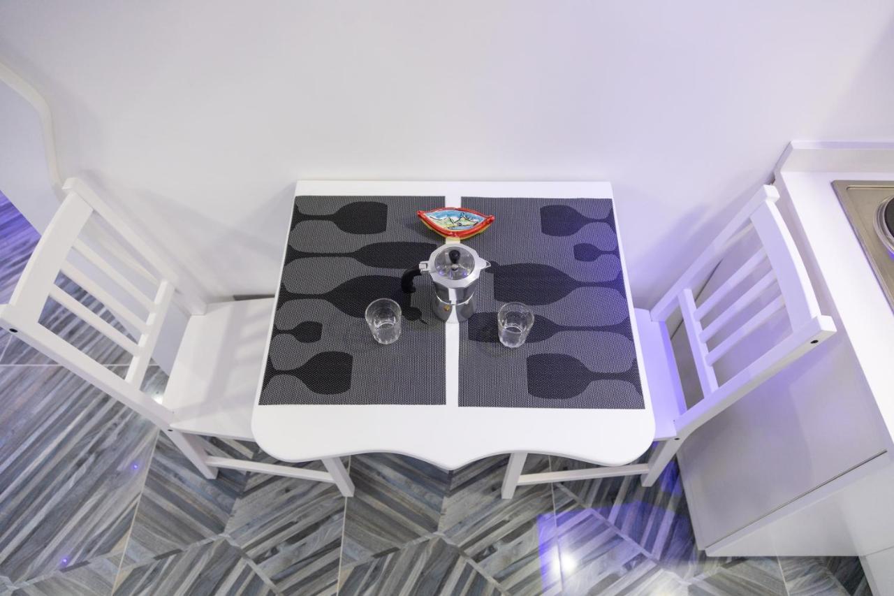 A Fenestrella E San Gregorio Armeno Appartement